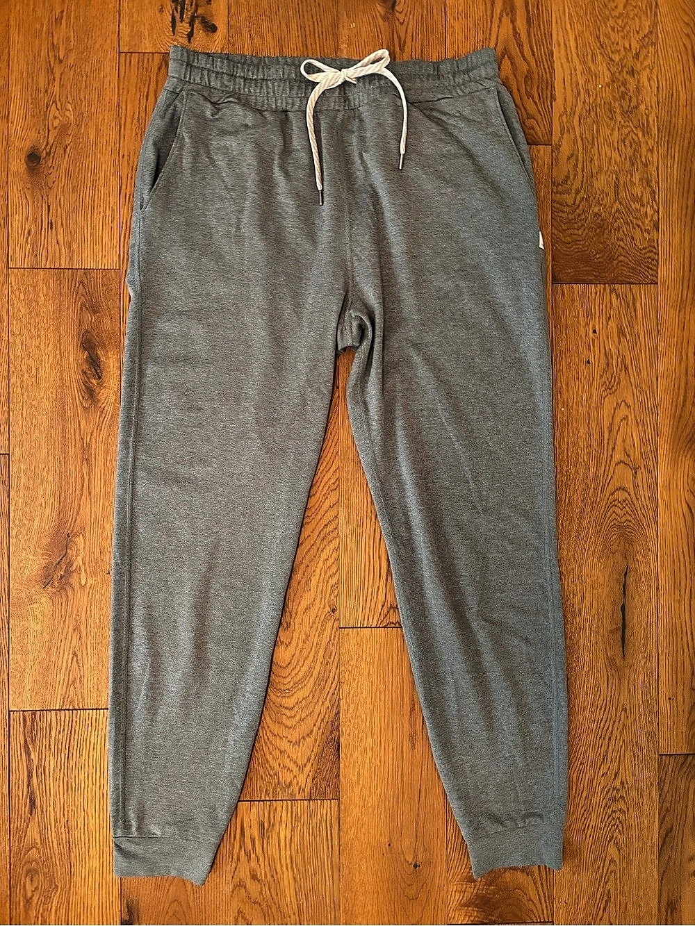 Vuori Performance Jogger light Green Sage Jogger Pants Size M